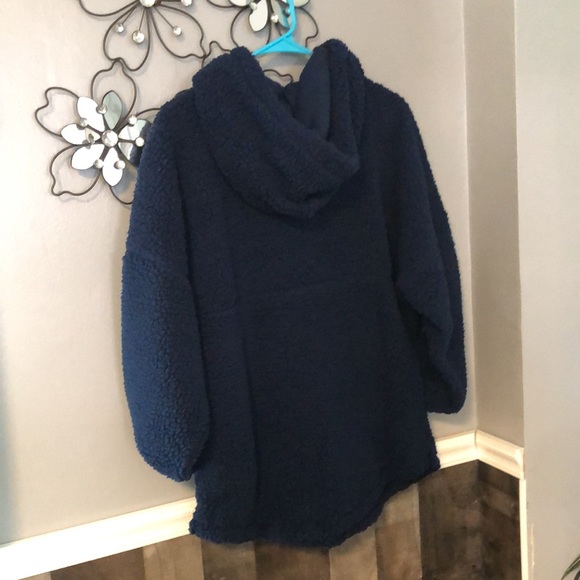 Victoria’s Secret hoodie Womens XS loose NWT - Picture 6 of 8